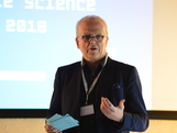 Moderator Peter Illetschko leads through the event